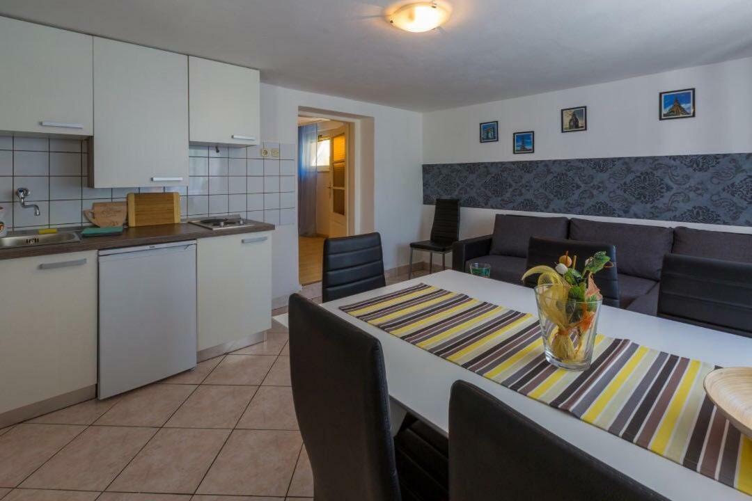 Apartment Dvorska Crikvenica Eksteriør bilde